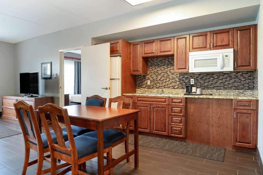 Best Western Executive Inn & Suites Wyoming Quarto foto