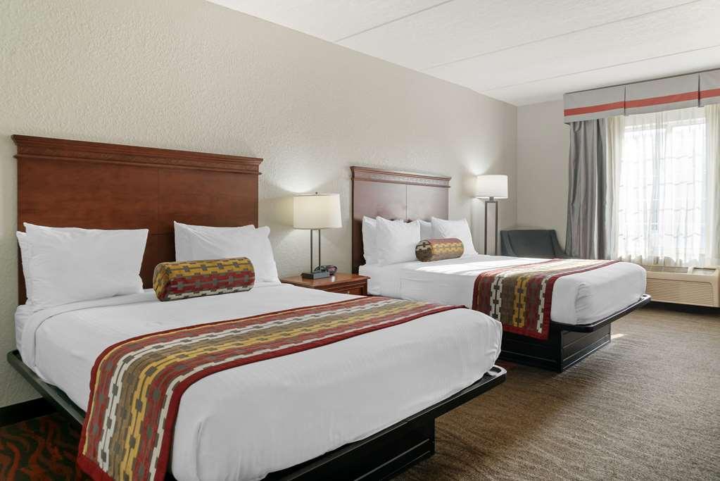 Best Western Executive Inn & Suites Wyoming Quarto foto